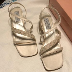 WEDDING SHOES SZ 7.5 “TOUCH UPS”